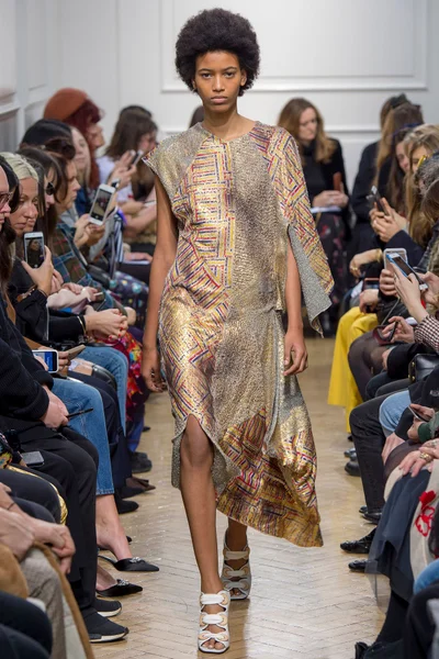 Look 5